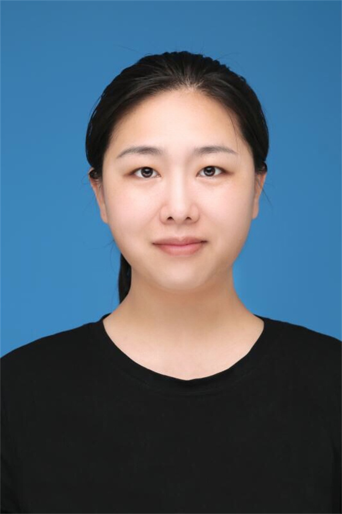 声乐教研室主任 陈燕丽