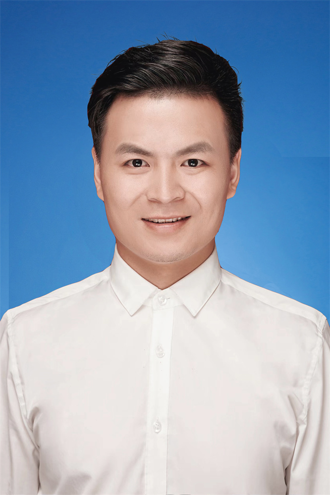 教务主任 韩龙福